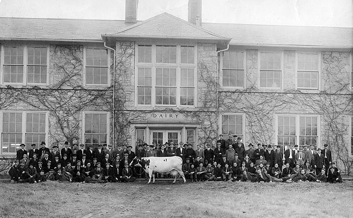 Dairy Students-1910