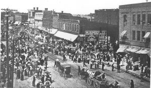 Columbia’s downtown was jammed with visitors in 1919 when 4,000 farmers invaded the city of 10,000 people. This was the scene on Broadway. Courtesy Boone County Historical Society.