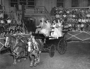 Farmers queen parade 1955. Courtesy University Archives.