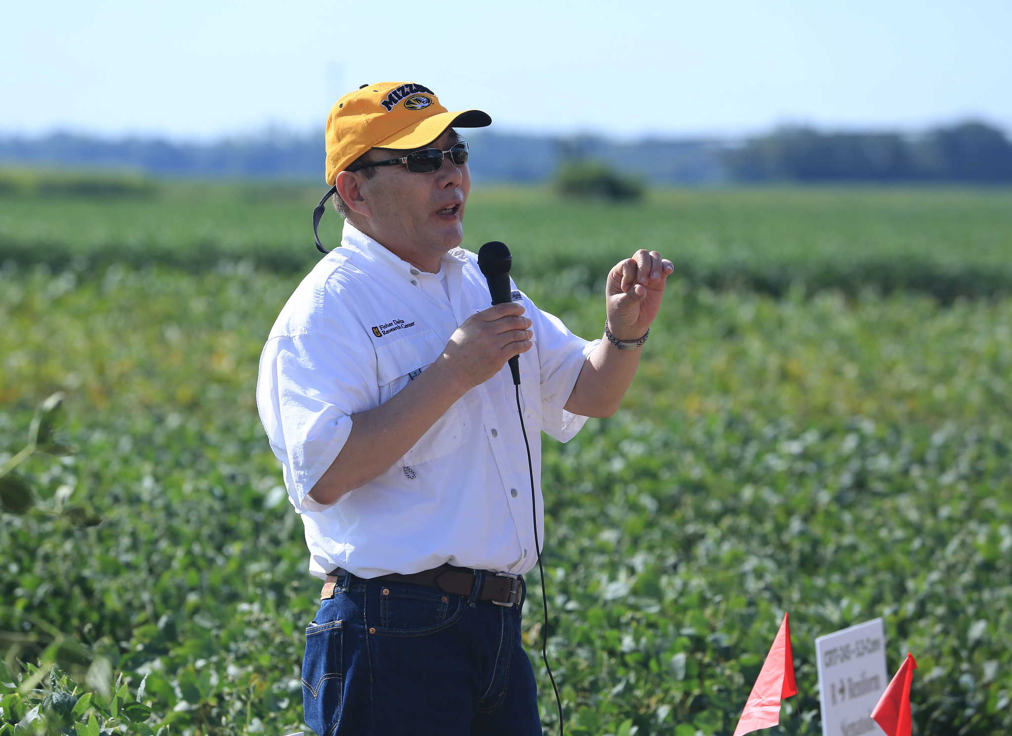 Pengyin Chen Honored with American Soybean Association Pinnacle Award (click to read)