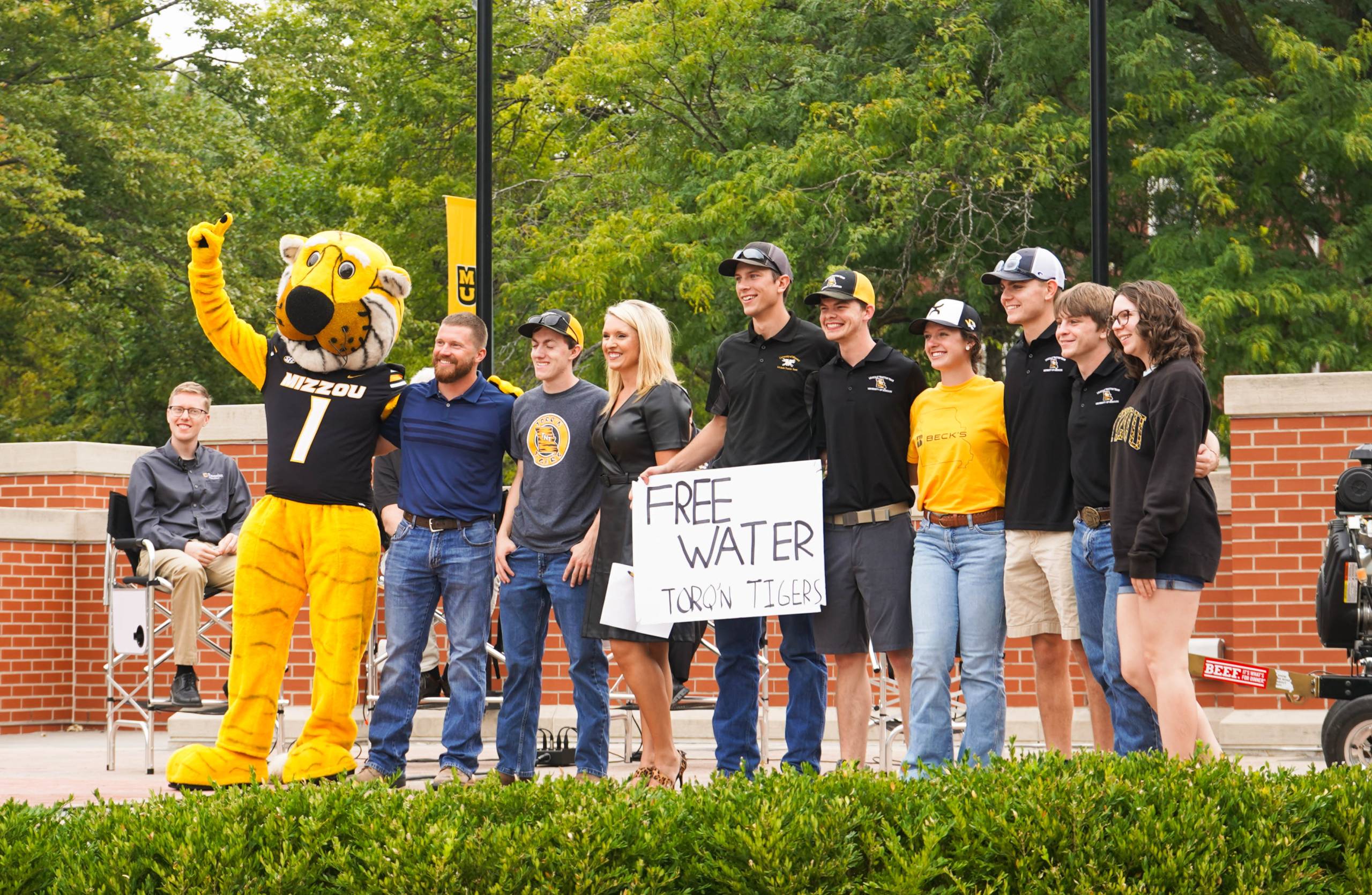 Get Involved in CAFNR! (click to read)