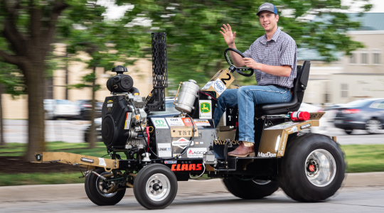 CAFNR Senior Spotlight – Q&A with Ethan&nbsp;Gutz (click to read)