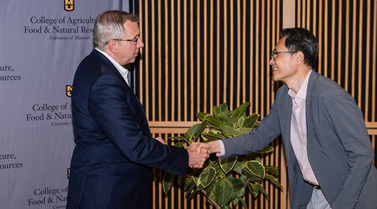 Abraham (Abe) Koo receives CAFNR’s 2025 Outstanding Mid-Career Research Award as part of Celebration of&nbsp;Excellence (click to read)
