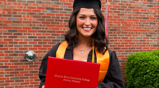 Q&A with transfer student Mikaela&nbsp;Rojas (click to read)