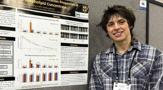 Junior studying food science awarded prestigious national scholarship for undergraduate&nbsp;research  (click to read)