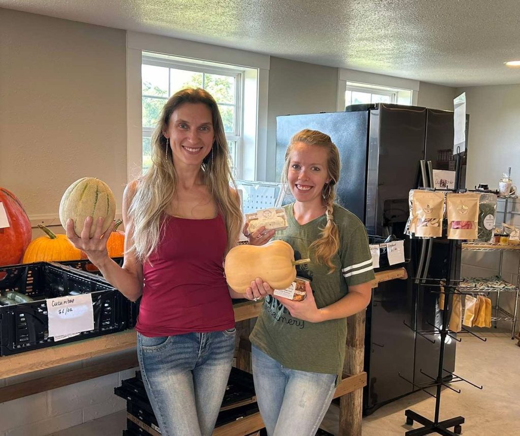 Valentina Houser (left); Cortney Matthews (right)